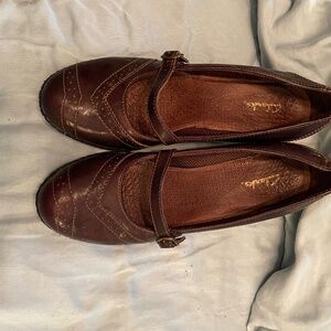 Clarks Mary Jane Heels